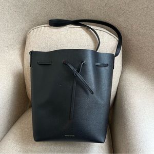 Mansur Gavriel Bucket Bag black/flamma saffiano leather